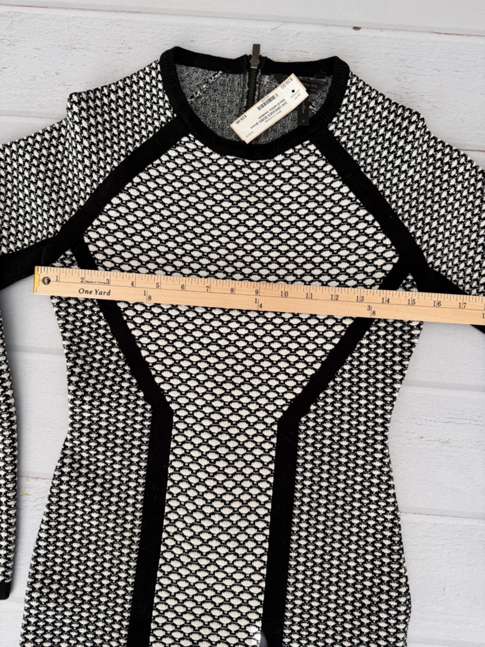 BCBG Max Azria Black White Geometric Jacquard Bodycon Mini Dress M NWT - Picture 5 of 11
